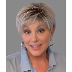 SEVENCOLORS Short Pixie Wigs for Women Layered Natural Looking Dark Brown Wig with Grey Highlights Synthetic Short Hair Womens Wigs(White blonde)